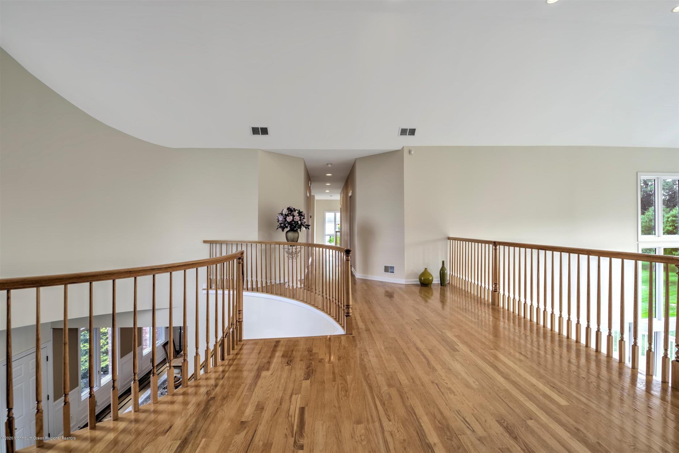 8 Shallow Brook Road Morganville, NJ 07751 - Photo 17 of 35 24-UPPER LANDING