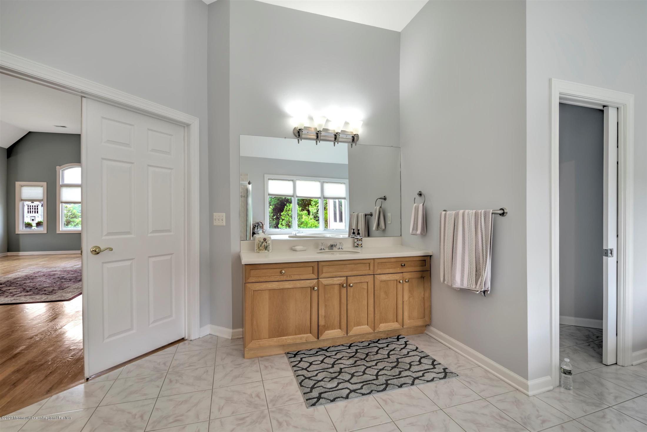 8 Shallow Brook Road Morganville, NJ 07751 - Photo 23 of 35 31-MASTER BATHROOM