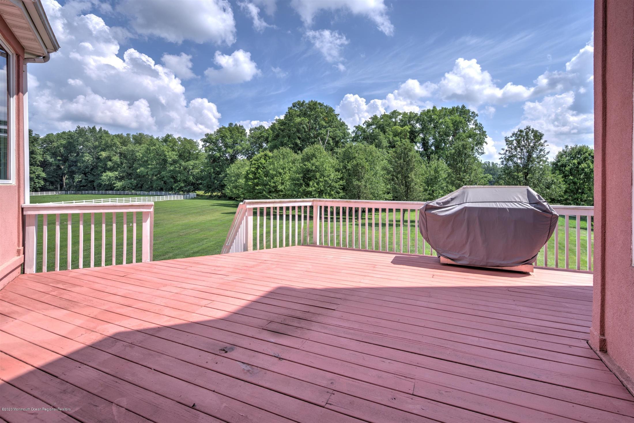 8 Shallow Brook Road Morganville, NJ 07751 - Photo 33 of 35 42-DECK