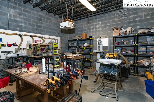 $685,000 | 7330 Harmon Lane, Lenoir, NC 28645