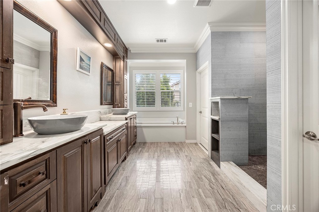 13734 Sweet Avenue Riverside, CA 92503 - Photo 31 of 75 Primary bathroom