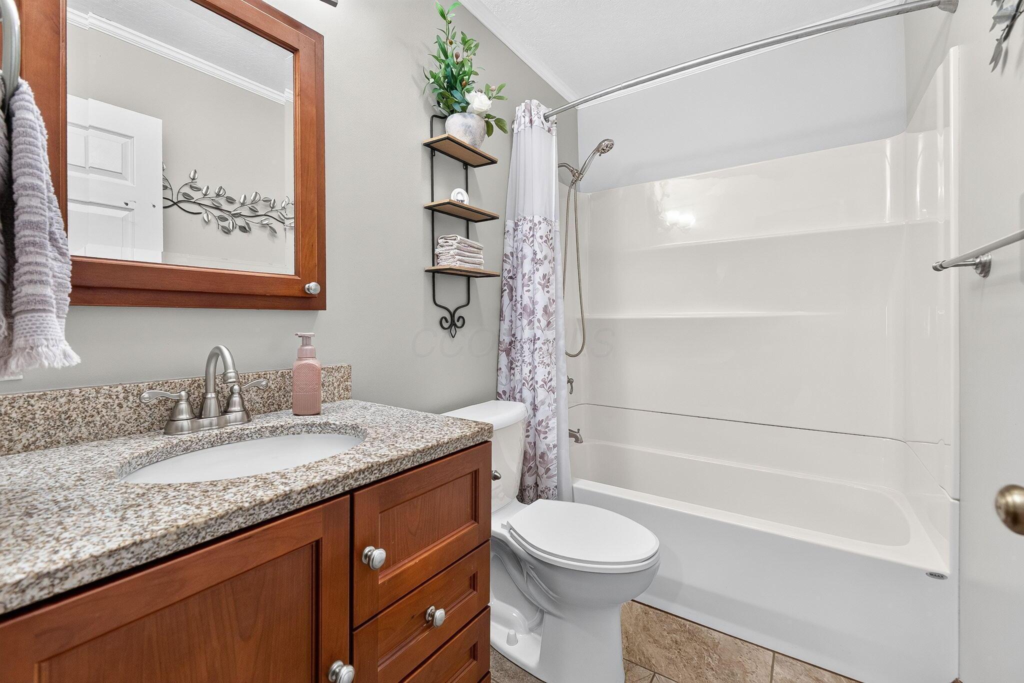 6565 Duffy Road Delaware, OH 43015 - Photo 42 of 84 6565 Duffy (Interior)-33
