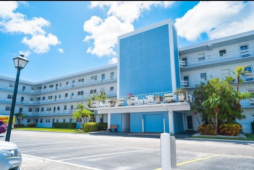 5555 Gulf Boulevard, Unit 104 St. Pete Beach, FL 33706 - Photo 20 of 35 a view of a building