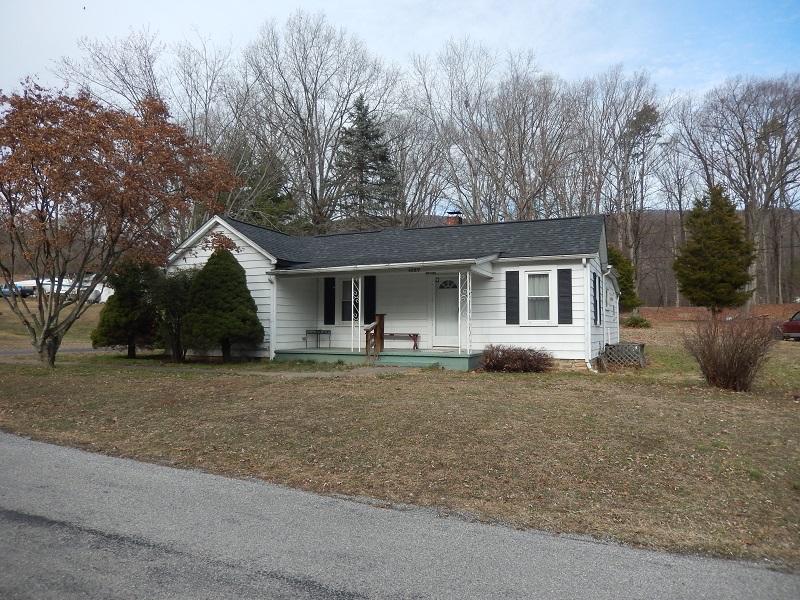 4889 Fort Lewis Church Road Salem, VA 24153 - Photo 1 of 8 Front