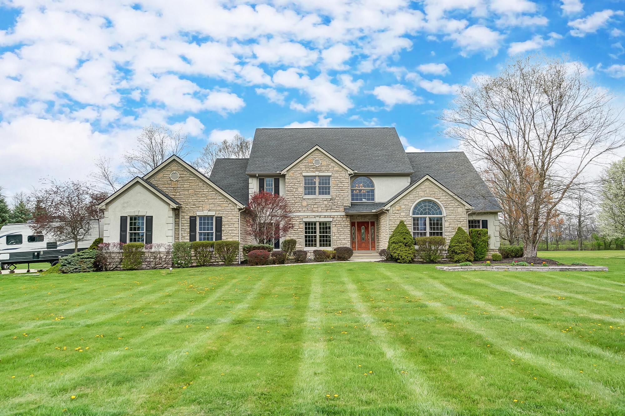 6880 Duffy Road Delaware, OH 43015 - Photo 1 of 110 002