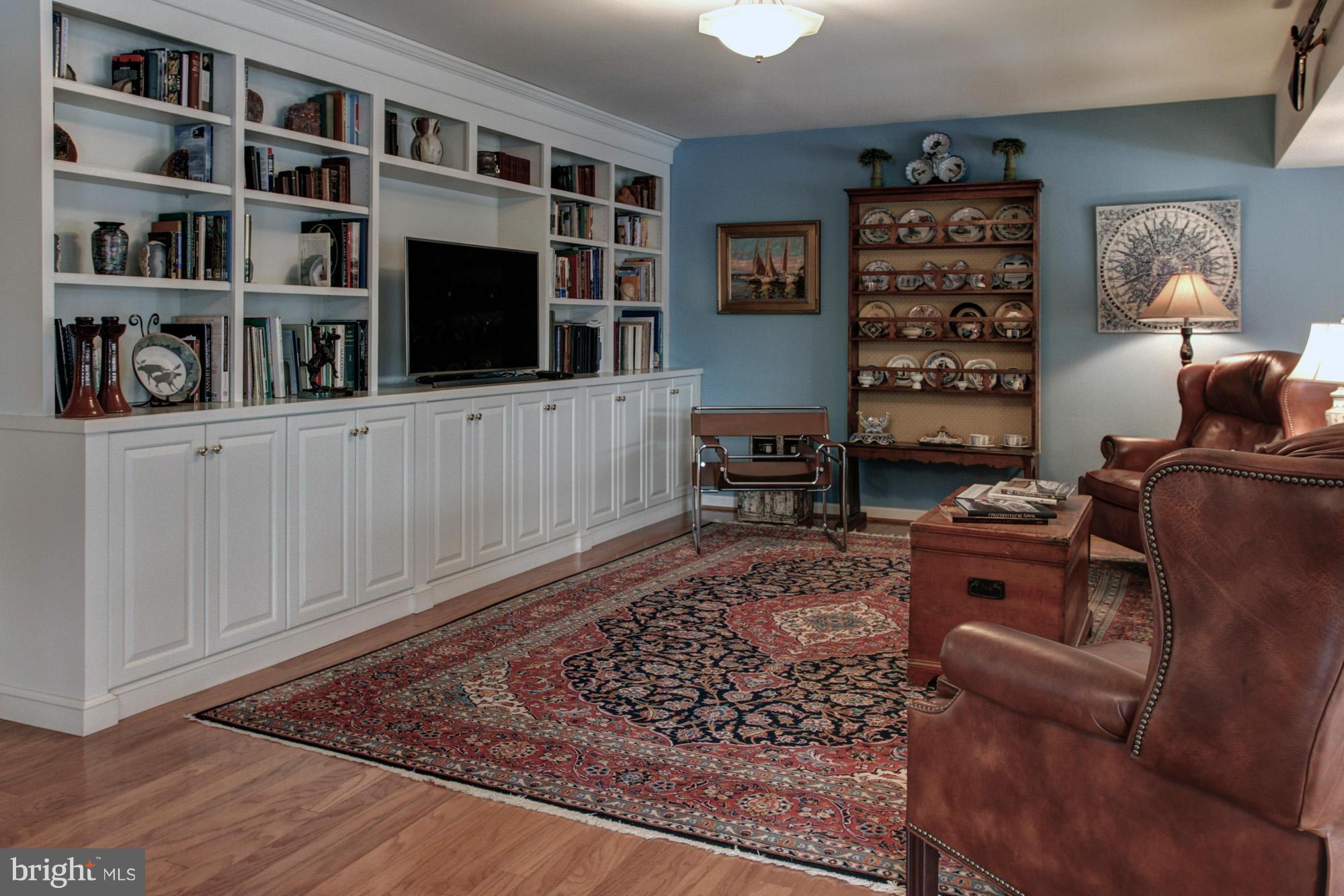 1010 South River Landing Road, Unit 1010 Edgewater, MD 21037 - Photo 15 of 24 Library