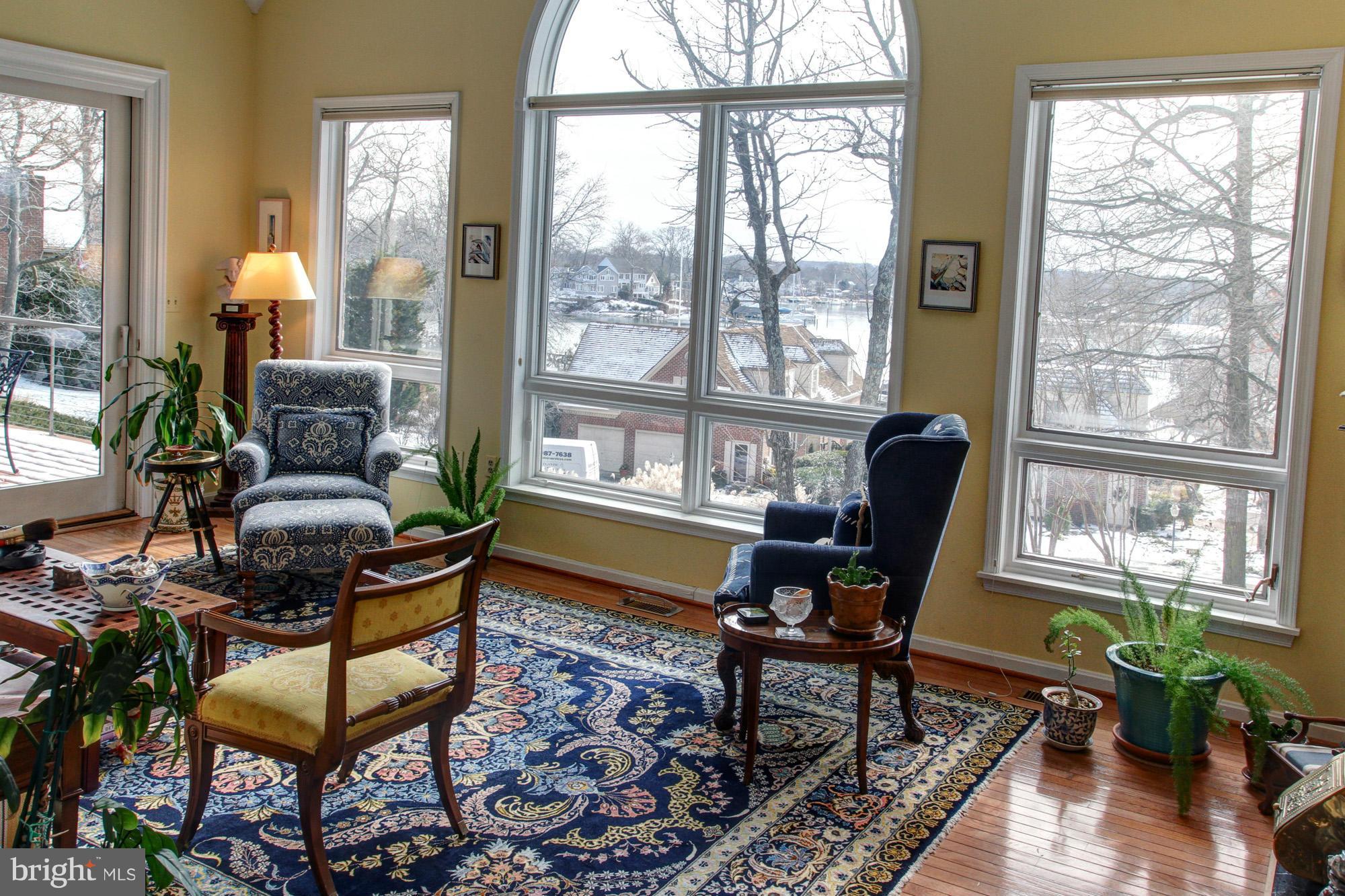 1010 South River Landing Road, Unit 1010 Edgewater, MD 21037 - Photo 8 of 24 Living Room