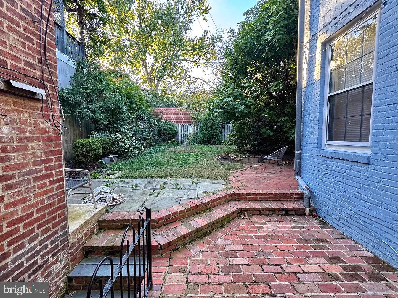 213 5th Street Southeast Washington, DC 20003 - Photo 9 of 9