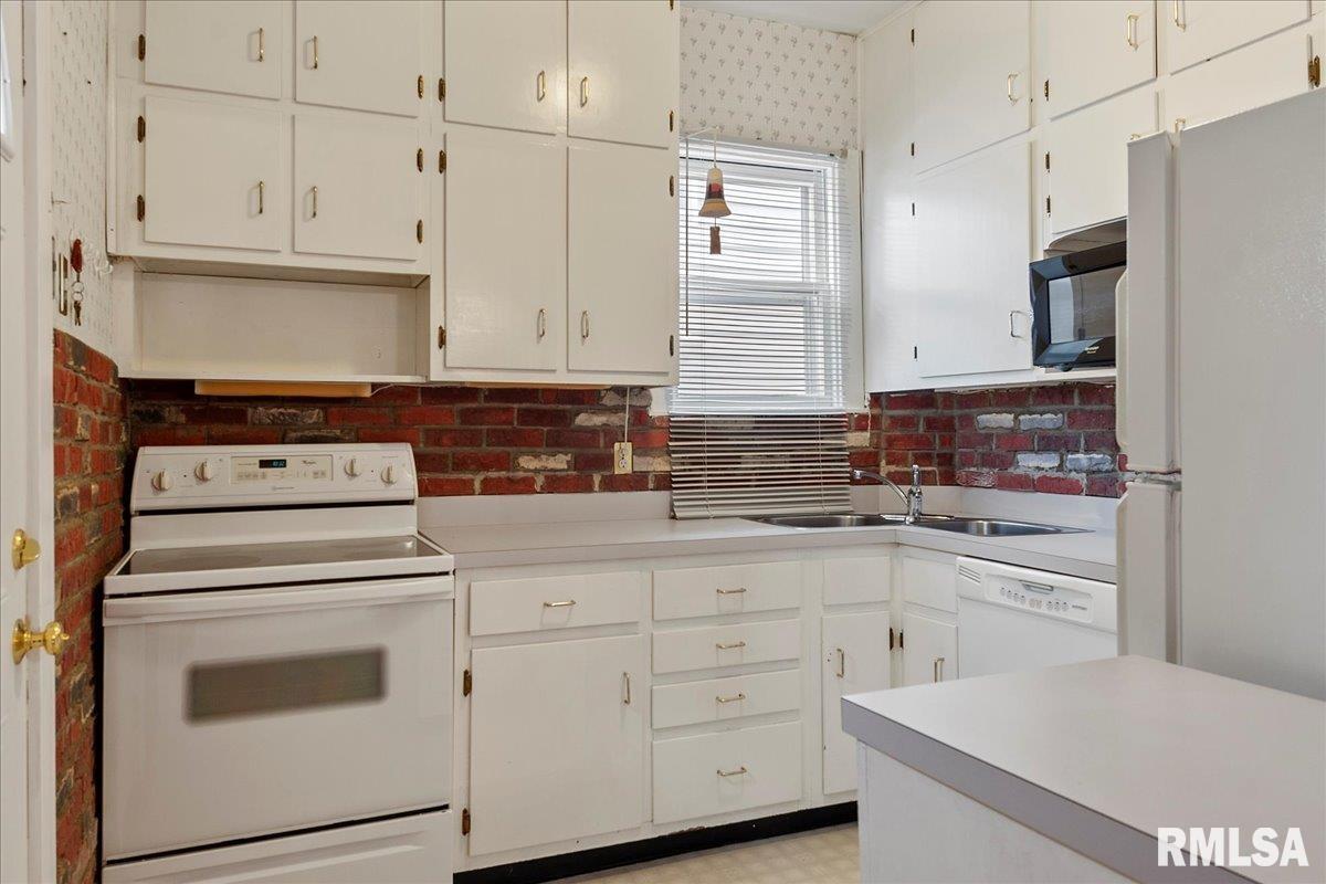 1736 South State Street Springfield, IL 62704 - Photo 15 of 39