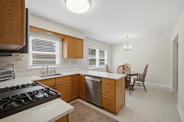 455 South NW Highway Park Ridge, IL 60068 - Photo 4 of 31