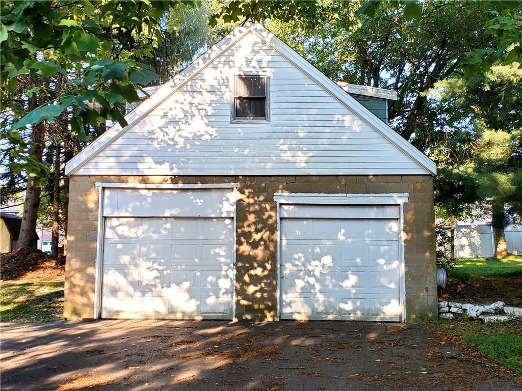422 Thompson Run Road Pittsburgh, PA 15237 - Photo 9 of 10 a view of a small house