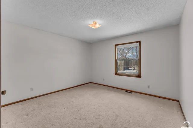 $310,000 | 2700 Lockridge Drive, Lawrence, KS 66047