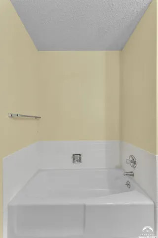 $310,000 | 2700 Lockridge Drive, Lawrence, KS 66047