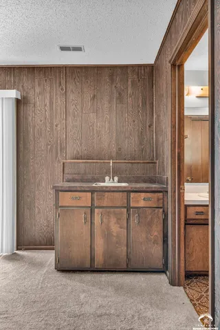 $310,000 | 2700 Lockridge Drive, Lawrence, KS 66047