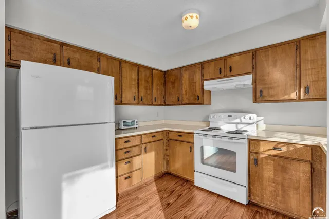 $310,000 | 2700 Lockridge Drive, Lawrence, KS 66047