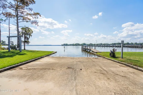 $400,000 | 111 Forecastle Court, Washington, NC 27889