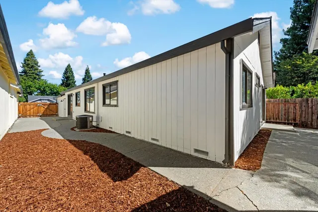 a view of a back yard of the house