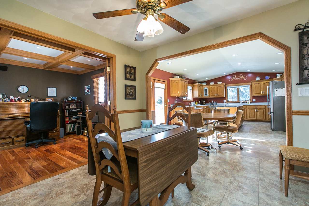 2287 Heacock Road Dubuque, IA 52002 - Photo 4 of 25 Gallery Image 4