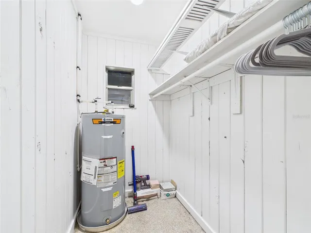 $1,600 | 222 7th Street Northwest, Unit 2, Winter Haven, FL 33881