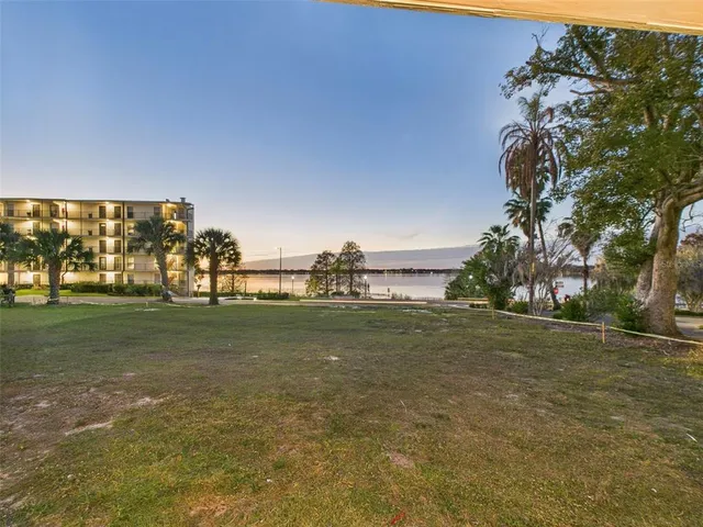 $1,600 | 222 7th Street Northwest, Unit 2, Winter Haven, FL 33881