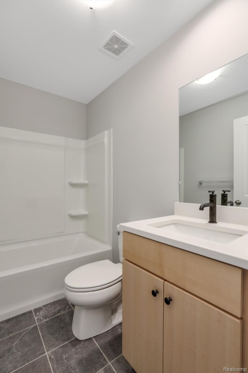 1092 Hampton Circle, Unit 57 Detroit, MI 48207 - Photo 63 of 83 Gallery Image 63