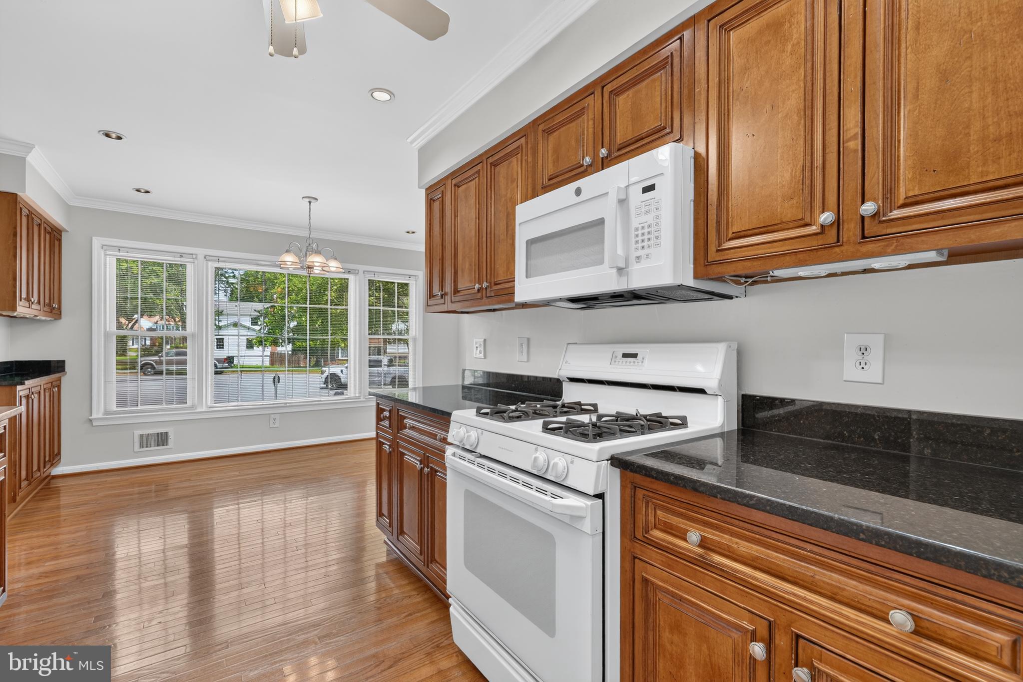 8006 Lady Lewis Court Springfield, VA 22153 - Photo 12 of 30
