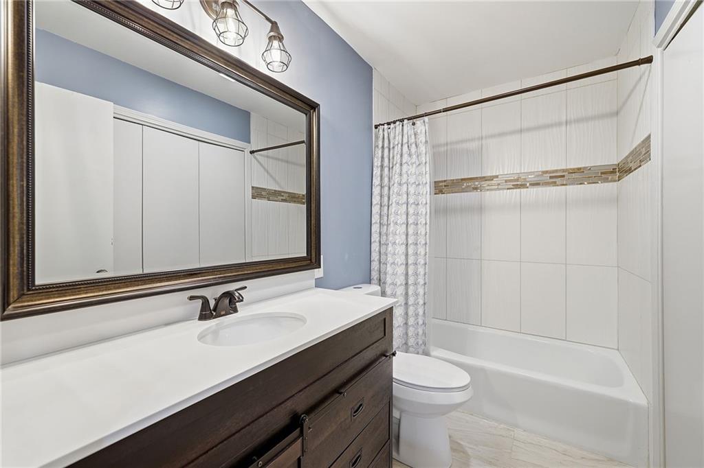 10577 Riley Street Overland Park, KS 66212 - Photo 29 of 41