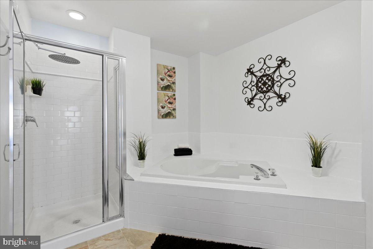 321 Brickhouse Road Princeton, NJ 08540 - Photo 14 of 22 Ensuite bath