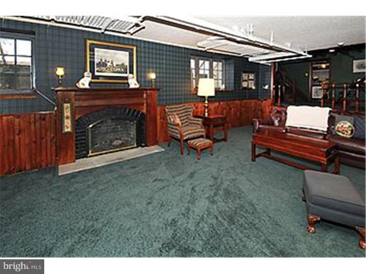 1360 Susquehanna Road Rydal, PA 19046 - Photo 21 of 25 Family Room