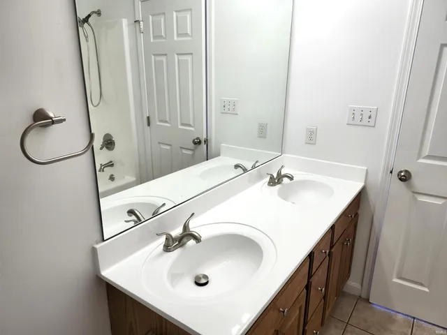 $299,000 | 639 Sterchi Drive, Evansville, IN 47711