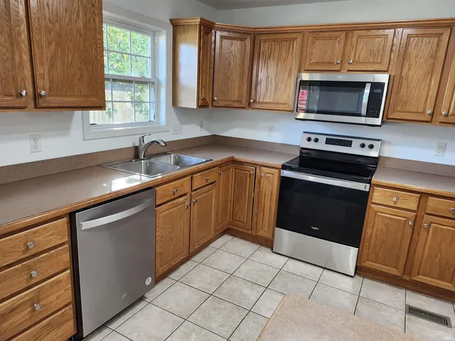 $299,000 | 639 Sterchi Drive, Evansville, IN 47711