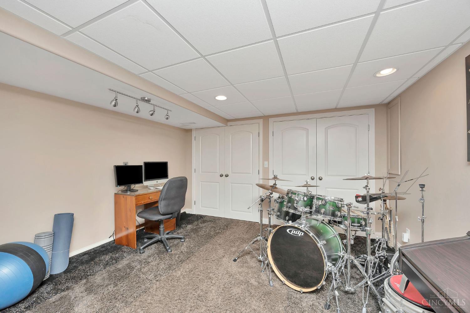 5720 Werk Road Cincinnati, OH 45248 - Photo 34 of 44