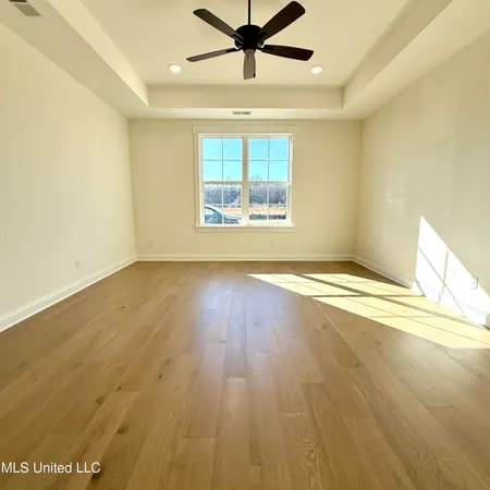 $346,900 | 502 Bolivar Drive, Nesbit, MS 38651