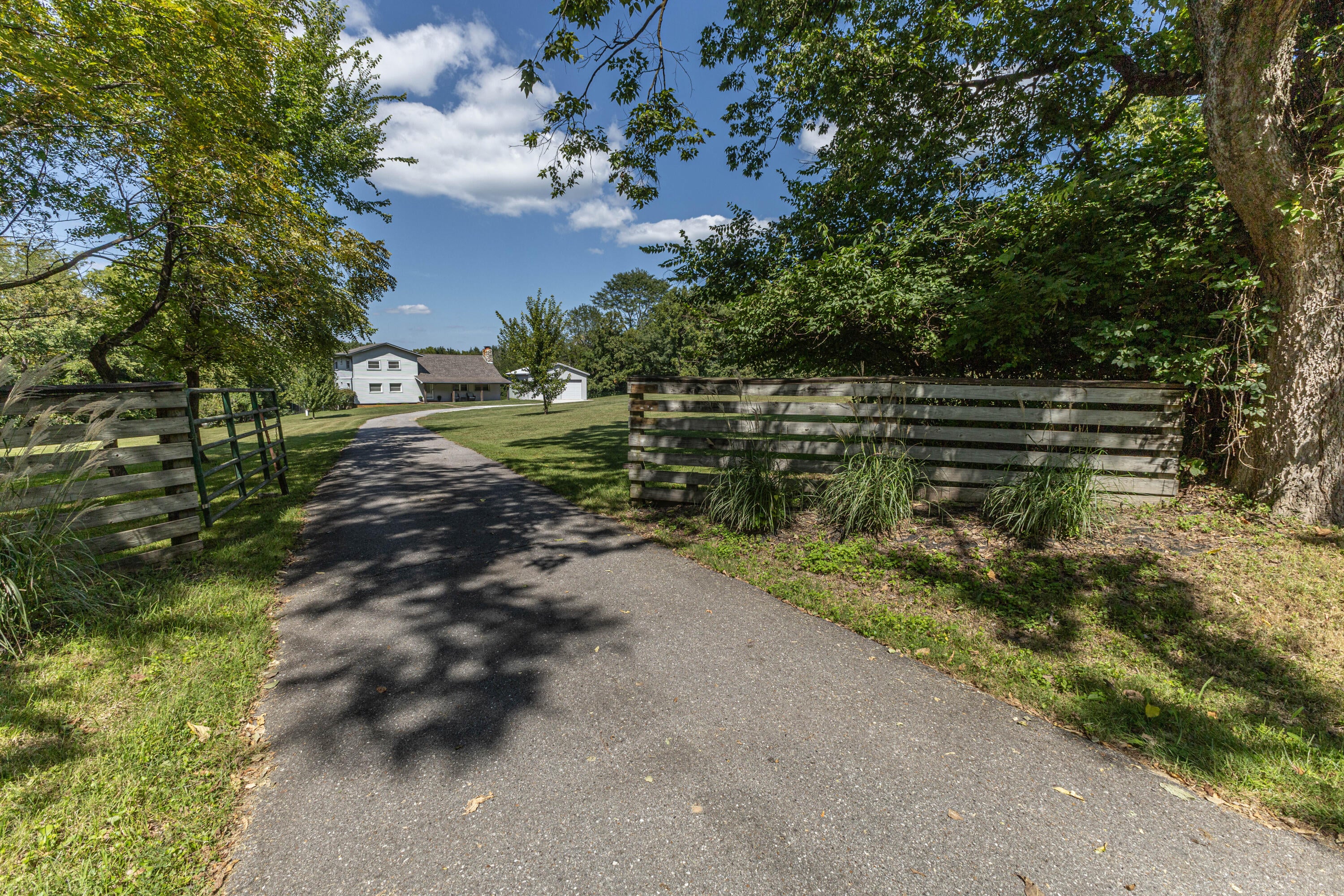 2650 South Roby Farm Road Rocheport, MO 65279 - Photo 6 of 65 Gallery Image 6