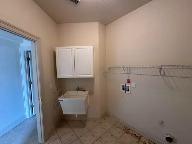 $345,000 | 7934 Castle Pointe Way, Pensacola, FL 32506