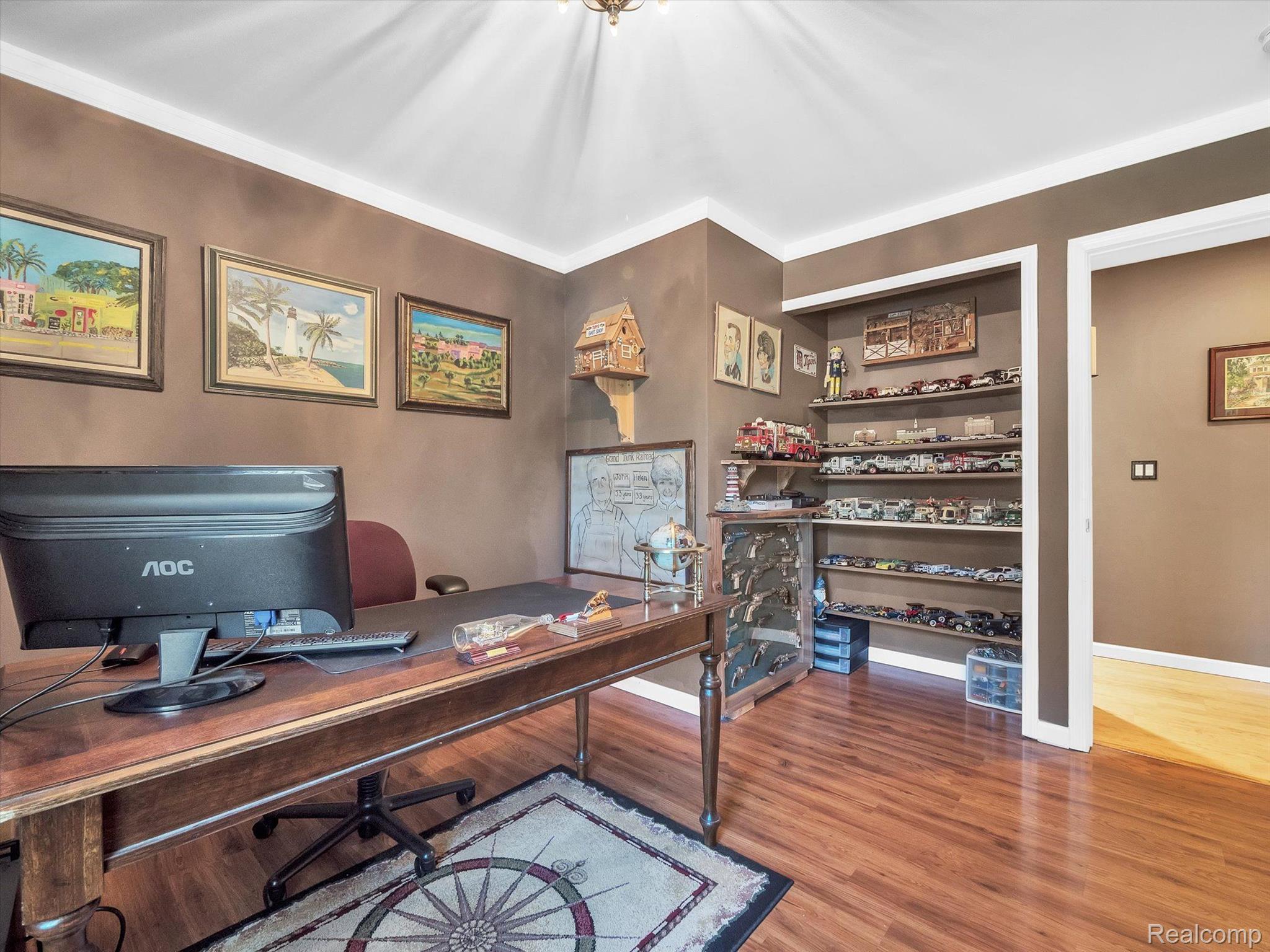 654 Crescent Lake Road Waterford, MI 48327 - Photo 25 of 46 Gallery Image 25