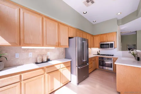 $975,000 | 7551 Hazard Center Drive, San Diego, CA 92108