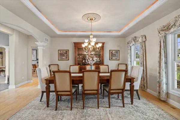 $1,100,000 | W282-n4331 Somerset Lane, Delafield, WI 53072