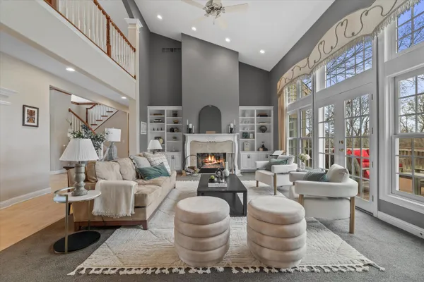$1,100,000 | W282-n4331 Somerset Lane, Delafield, WI 53072