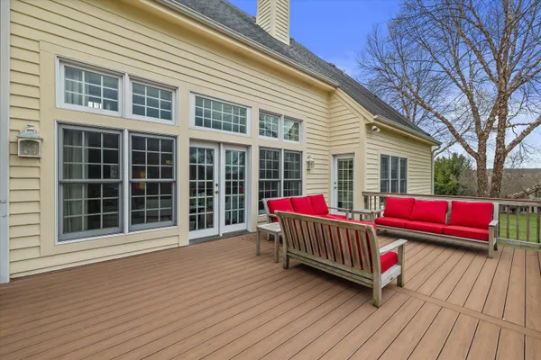 $1,100,000 | W282-n4331 Somerset Lane, Delafield, WI 53072