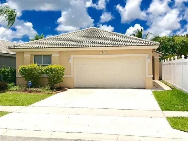 $3,250 | 9821 Red Heart Lane, Tamarac, FL 33321