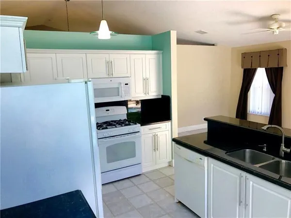 $3,250 | 9821 Red Heart Lane, Tamarac, FL 33321