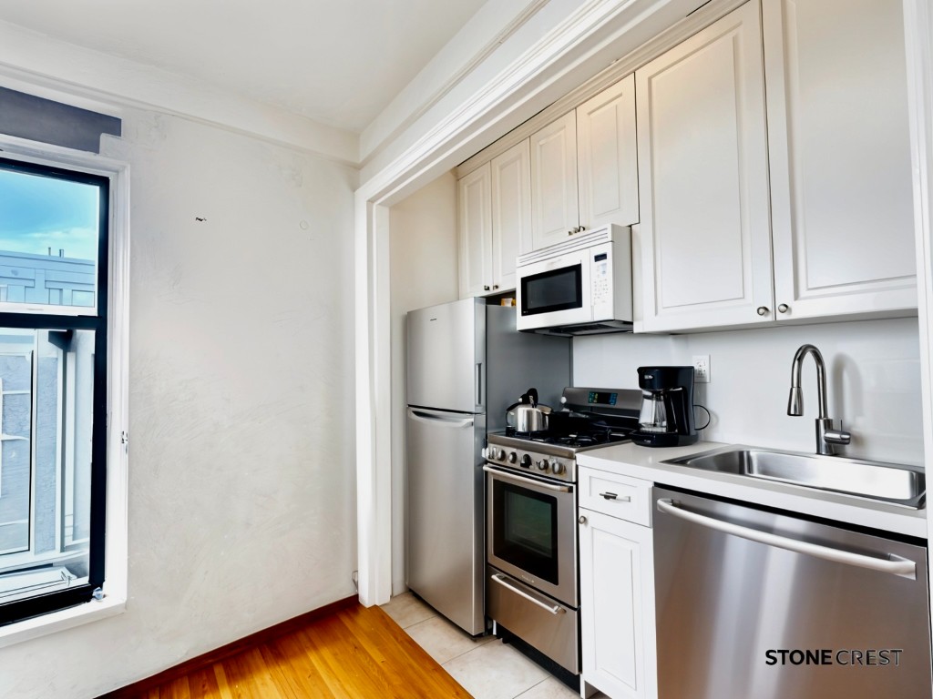 155 Riverside Drive, Unit PH Manhattan, NY 10024 - Photo 3 of 11 Photo 3