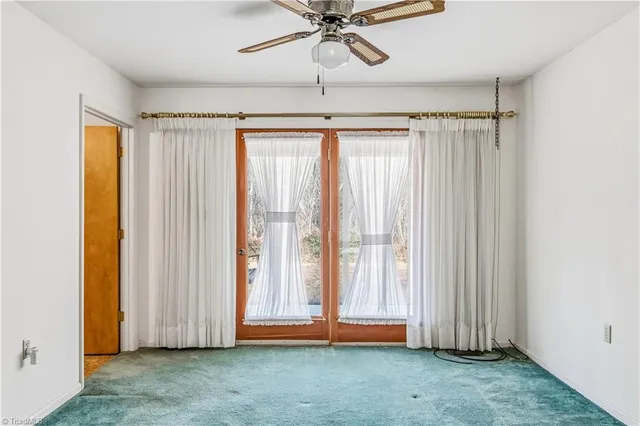 $394,900 | 2126 Chestnut Drive, High Point, NC 27262