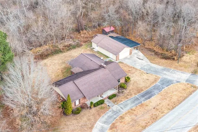 $394,900 | 2126 Chestnut Drive, High Point, NC 27262