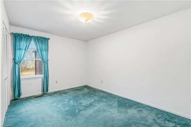 $394,900 | 2126 Chestnut Drive, High Point, NC 27262