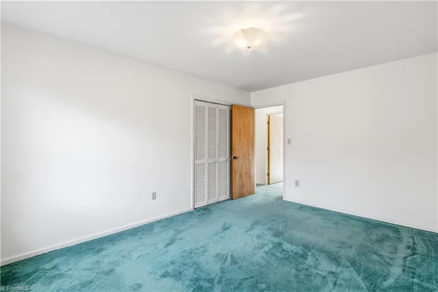 $394,900 | 2126 Chestnut Drive, High Point, NC 27262