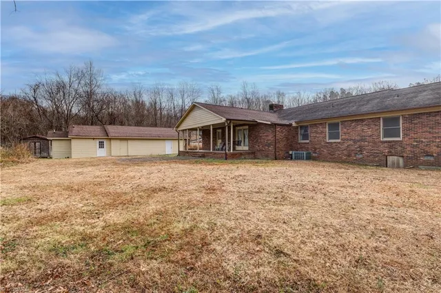 $394,900 | 2126 Chestnut Drive, High Point, NC 27262