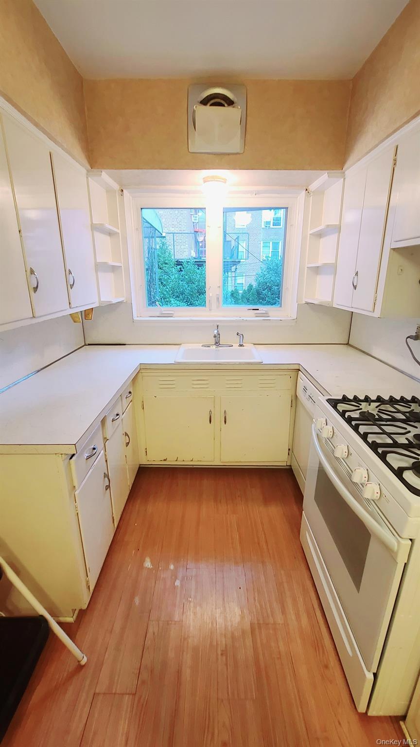 105-39 65th Road Queens, NY 11375 - Photo 7 of 19 Gallery Image 7