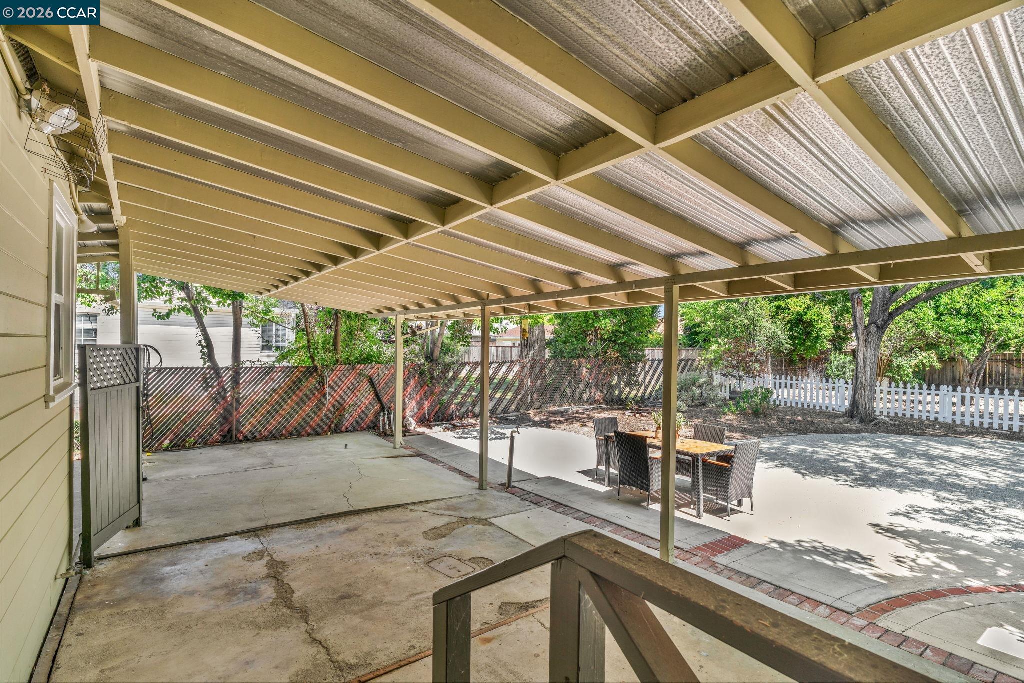 2072 Chalomar Road Concord, CA 94518 - Photo 27 of 42